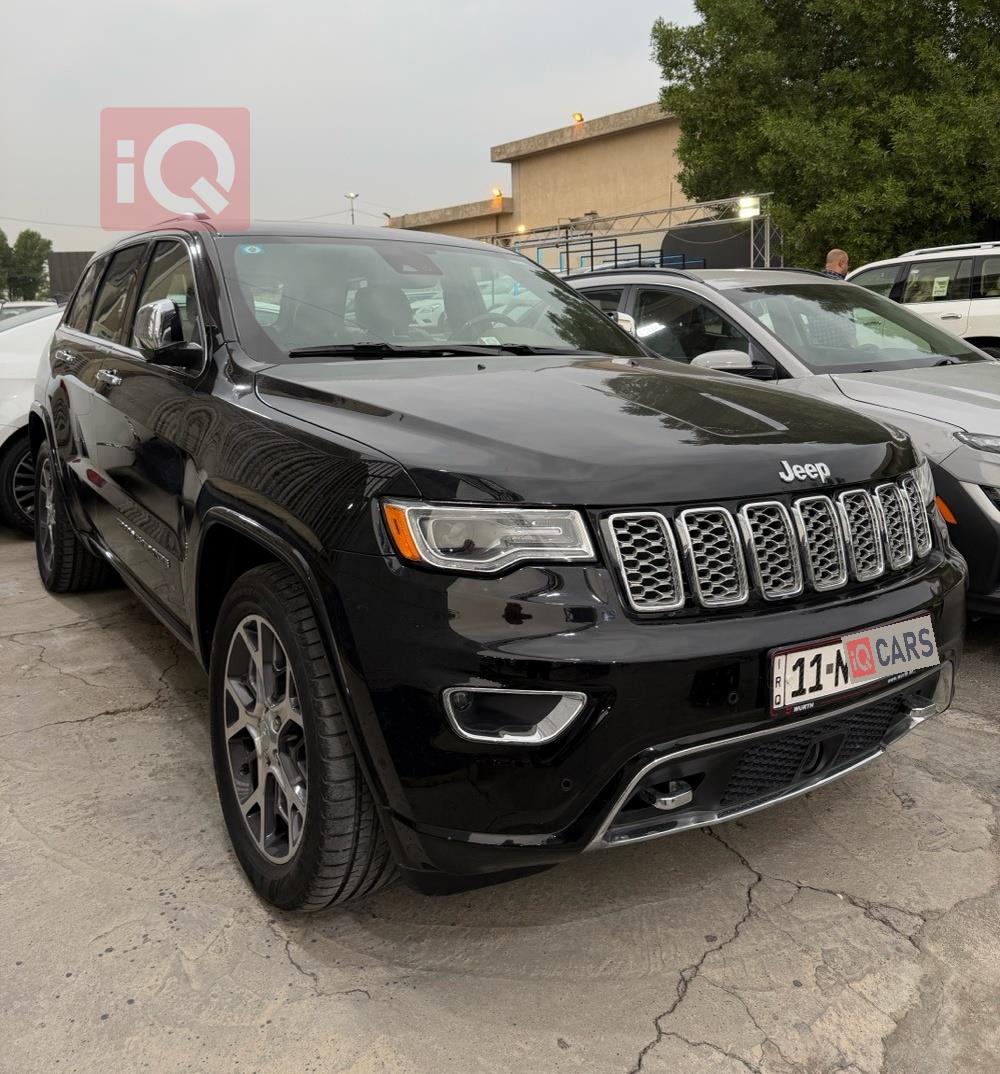 جیپ گراند شیرۆکی